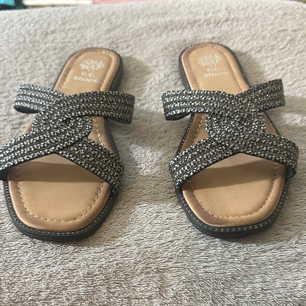 GC Shoes Women's Janell Flat Sandals - Macy's 8.5 NWOt